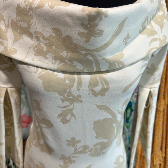 Brand New with tags ELLIATT Dress - Picture 4 of 9